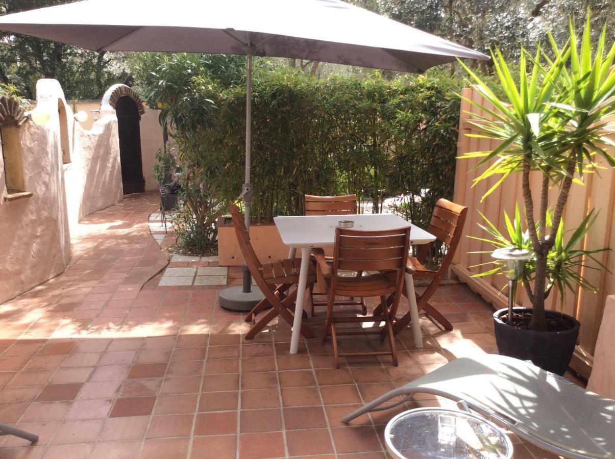 89 Le Grand Pin Daire Sainte-Maxime Dış mekan fotoğraf